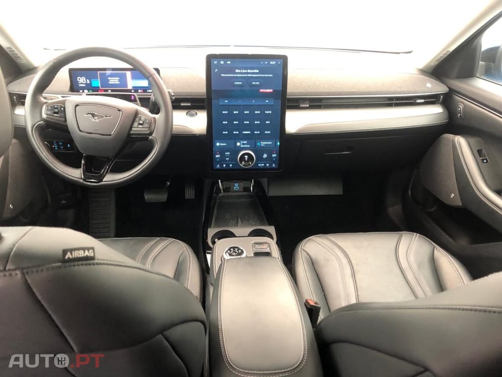 Ford Mustang Mach-E Standard Range