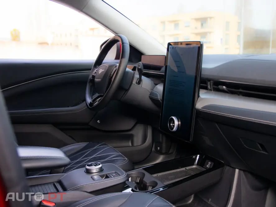 Ford Mustang Mach-E Standard