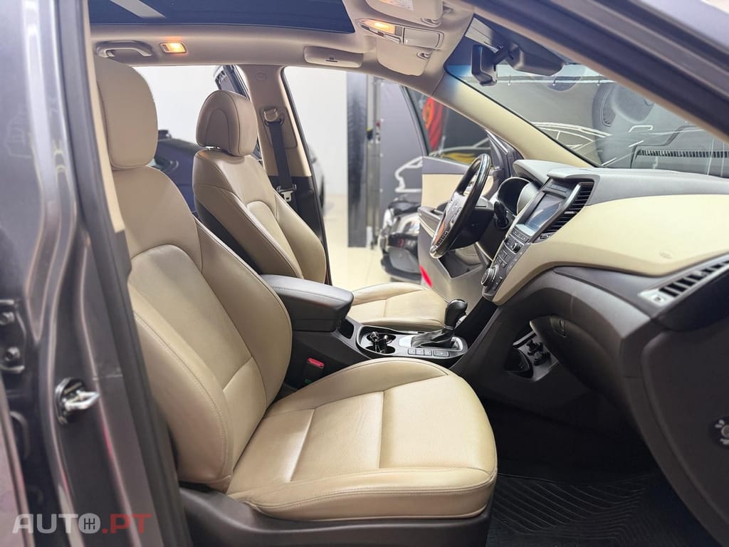 Hyundai Santa Fe 2.2 CRDi Premium 4WD Aut.