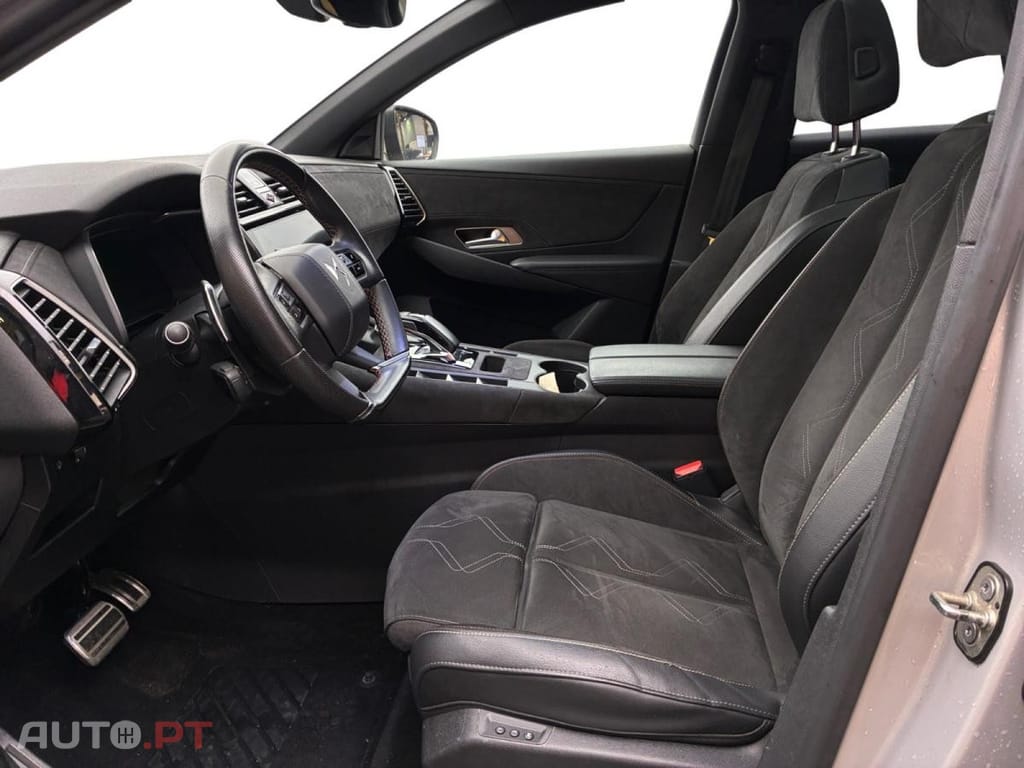 DS DS7 Crossback E-Tense Performance Line+ EAT8