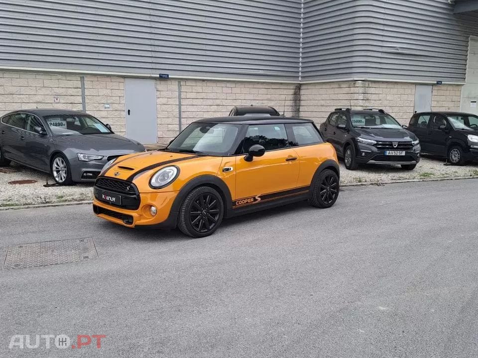 MINI Cooper Cooper S