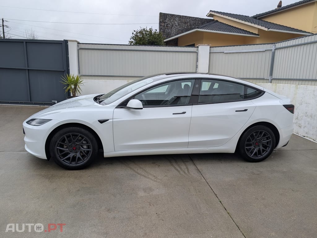 Tesla Model 3 Tração Traseira Premium