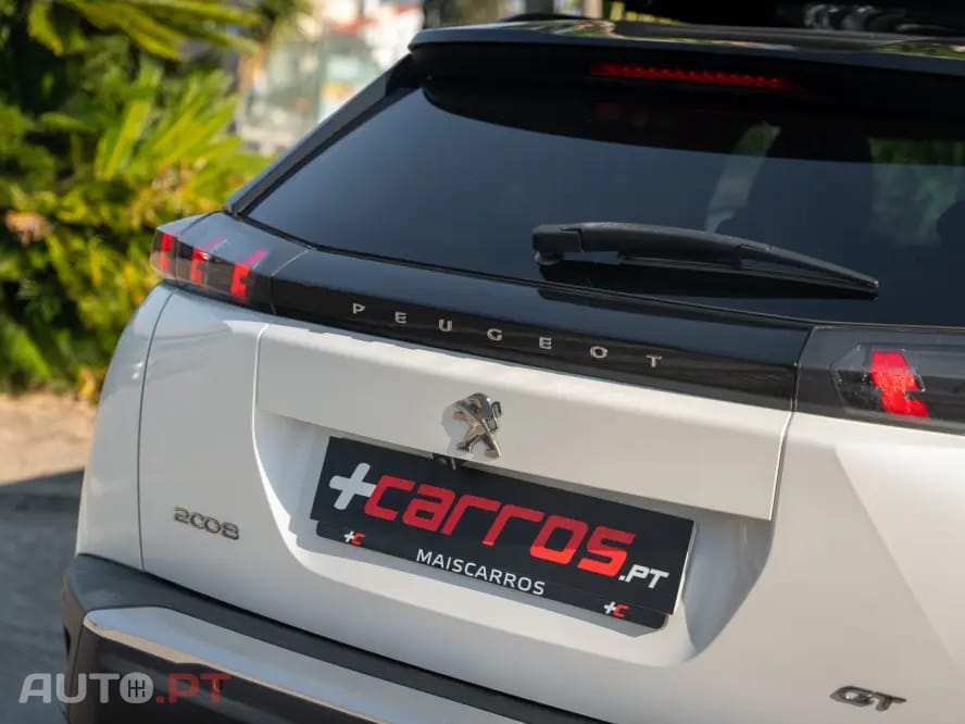 Peugeot 2008 1.2 PureTech GT Line EAT8