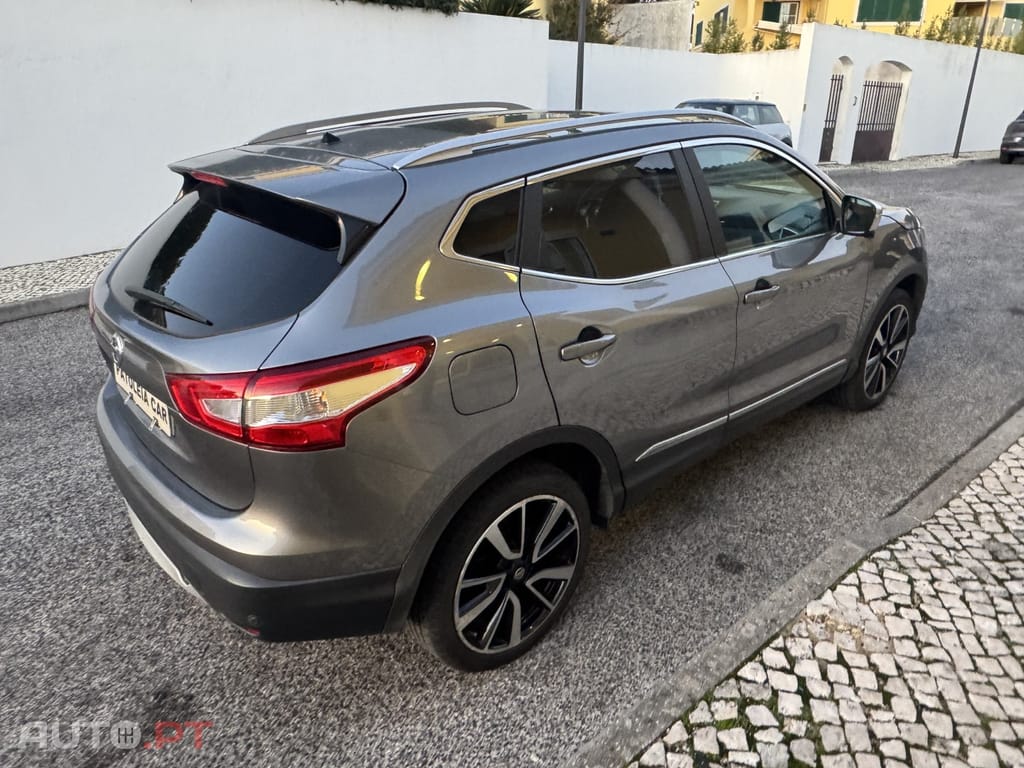 Nissan Qashqai 1.2 DIG-T Tekna Pele