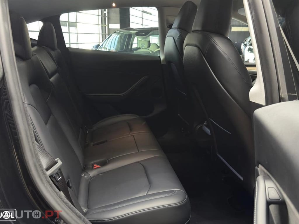 Tesla Model Y Long Range Dual Motor AWD