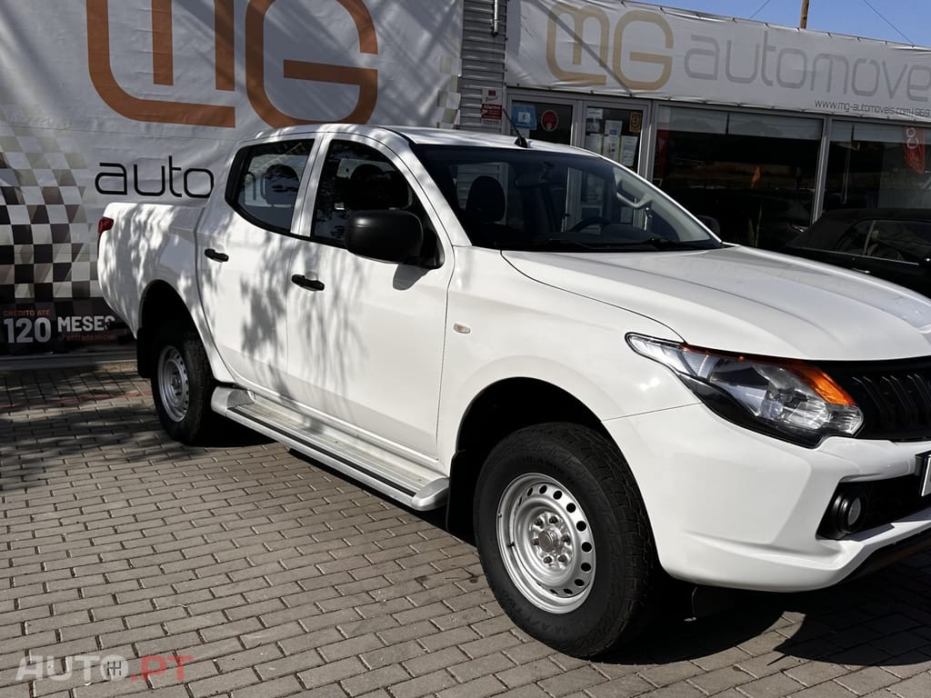Mitsubishi L200 2.4 DI-D Club Invite CC 4WD