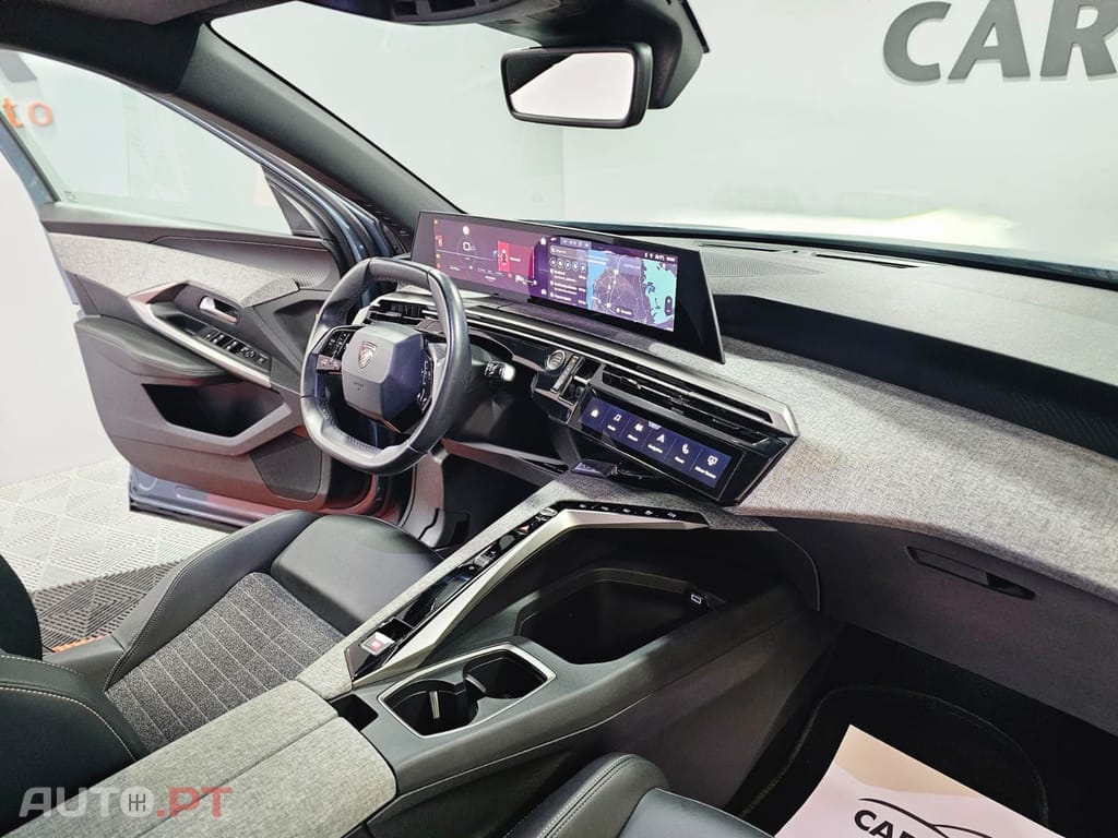 Peugeot 3008 1.2 Hybrid Allure e-DCS6