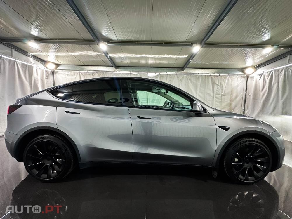 Tesla Model Y Long Range Dual Motor AWD