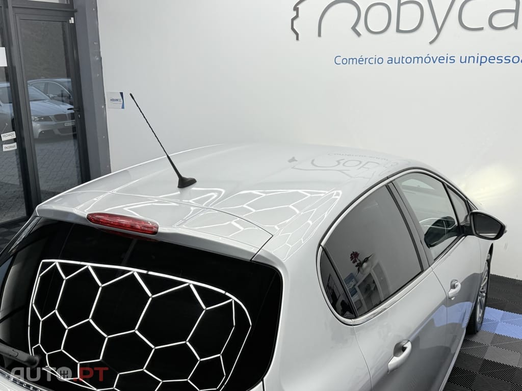 Peugeot 208 1.2 PureTech Allure