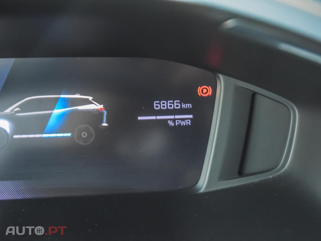 Peugeot 2008 1.2 Hybrid Allure e-DCS6
