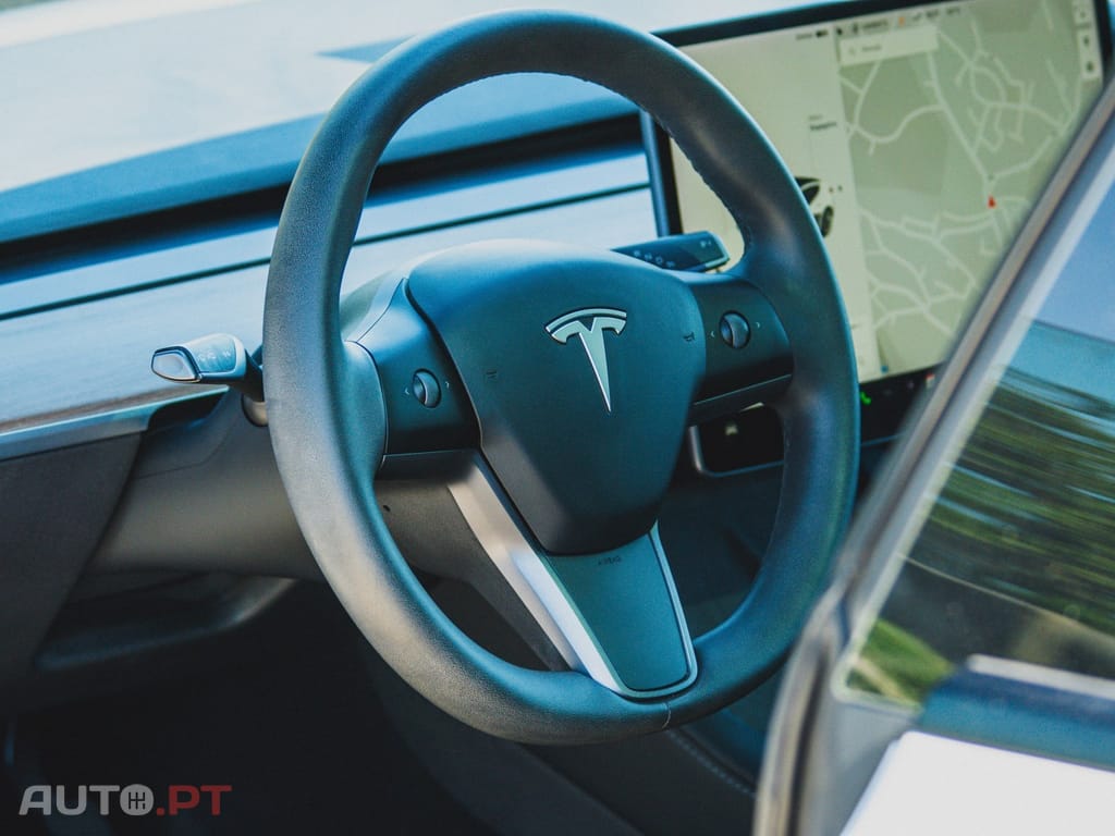 Tesla Model 3 Long Range AWD Dual Motor