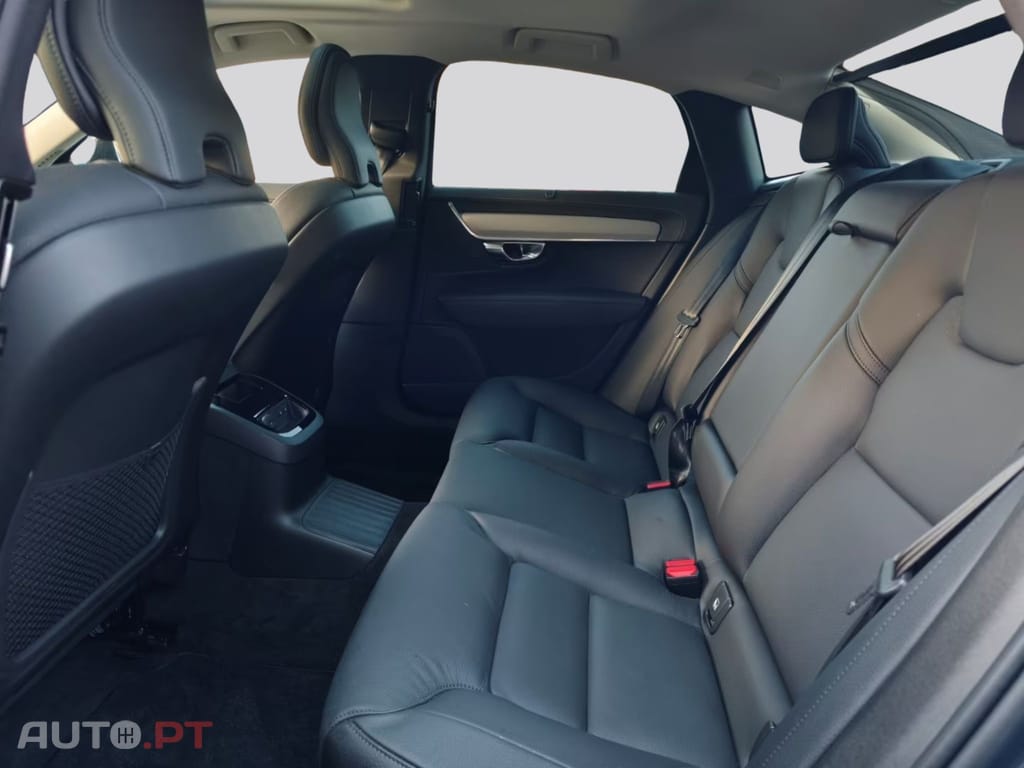 Volvo S90 T8 Plus Dark 