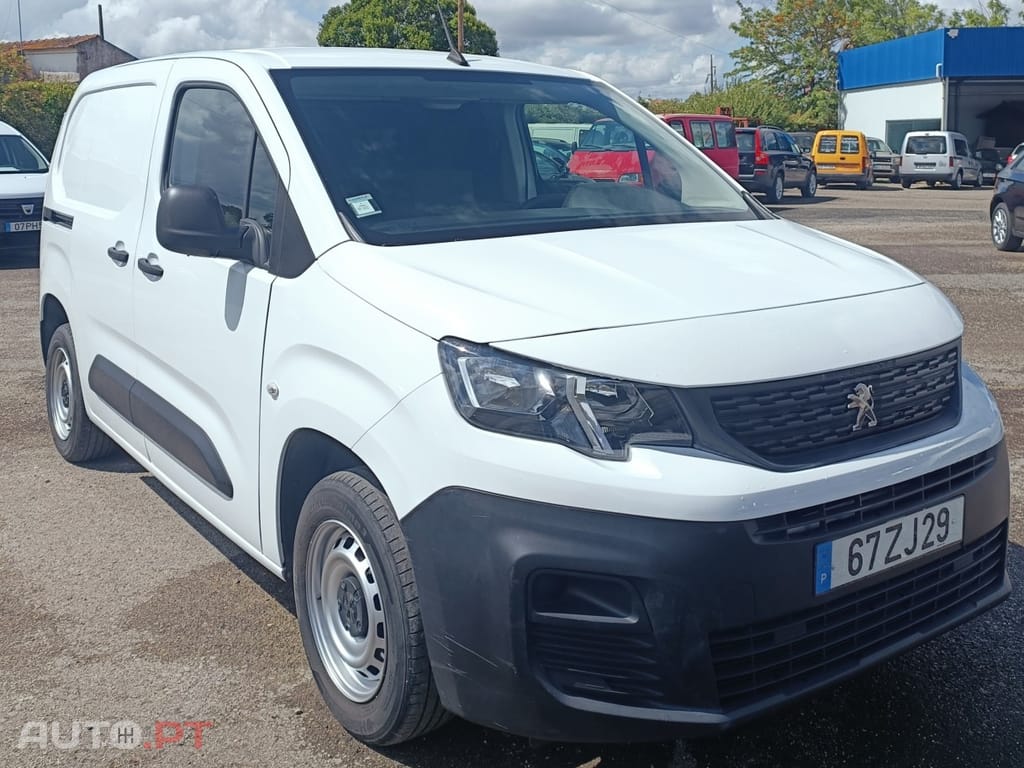 Peugeot Partner 1.5 BlueHDi Asphalt Standard