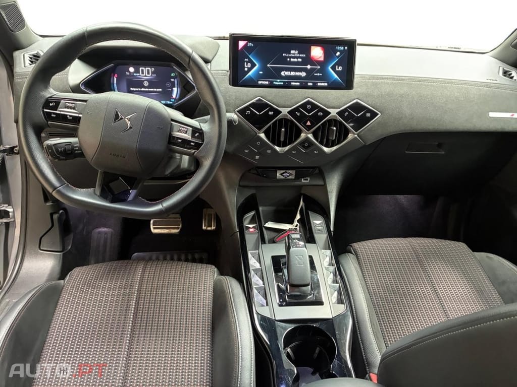DS DS3 Crossback E-Tense Performance Line