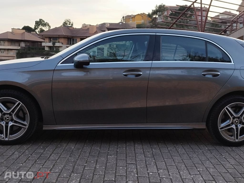 Mercedes-Benz A 250 e AMG Line
