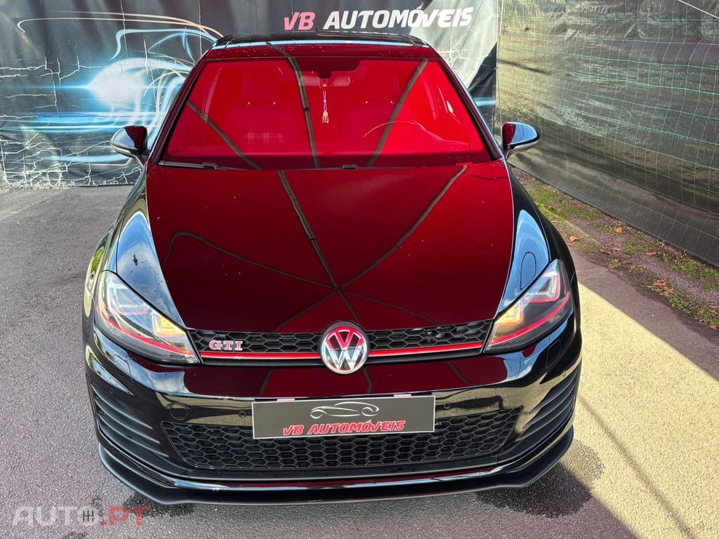 Volkswagen Golf 2.0 TSi GTi DSG Performance
