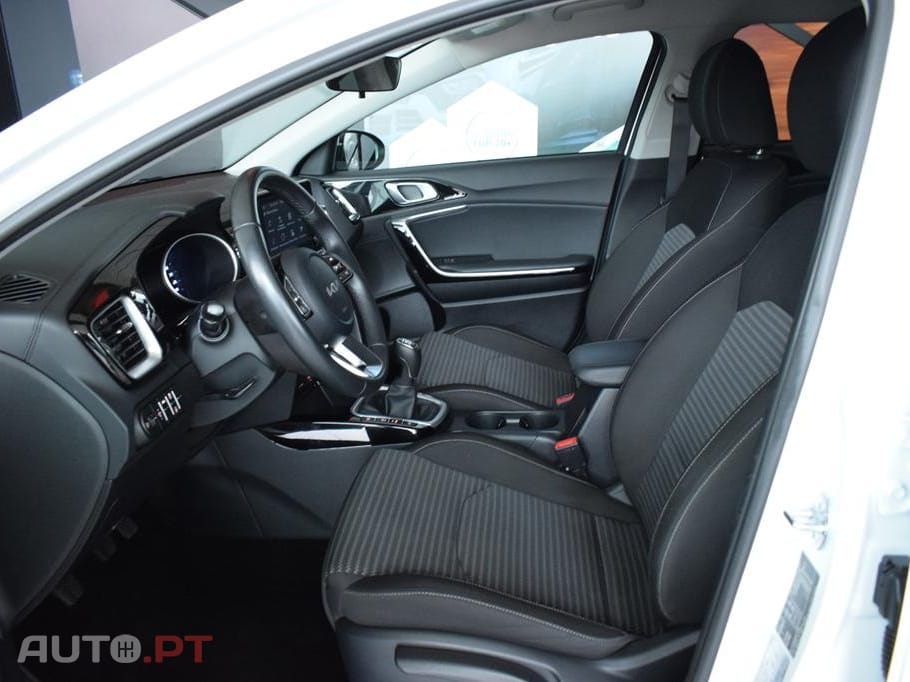 Kia Ceed SW 1.6 CRDi MHEV Dynamic
