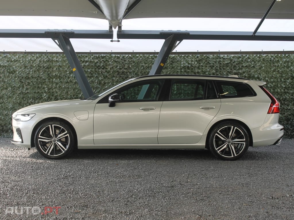 Volvo V60 2.0 T6 AWD TE R-Design