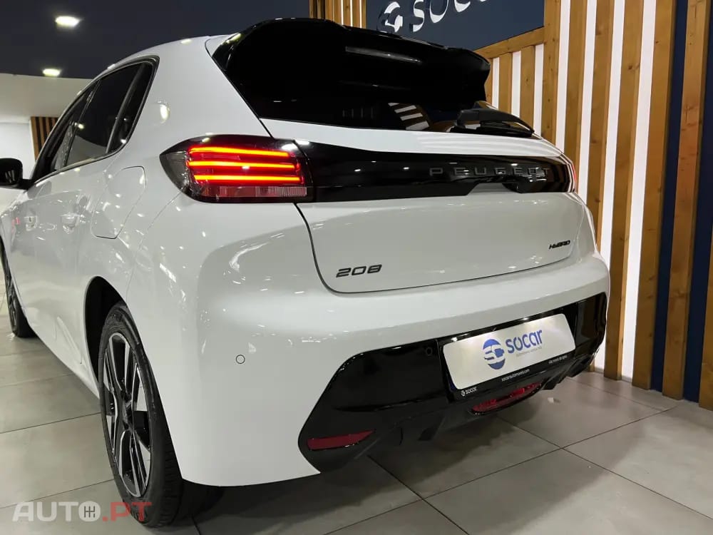 Peugeot 208 1.2 Hybrid Allure e-DCS6