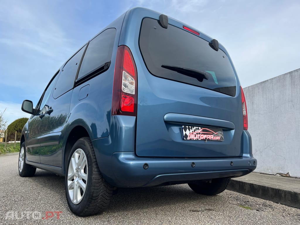 Peugeot E-Partner 50 kWh Premium Standard
