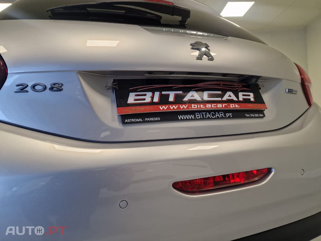 Peugeot 208 1.2 STYLE