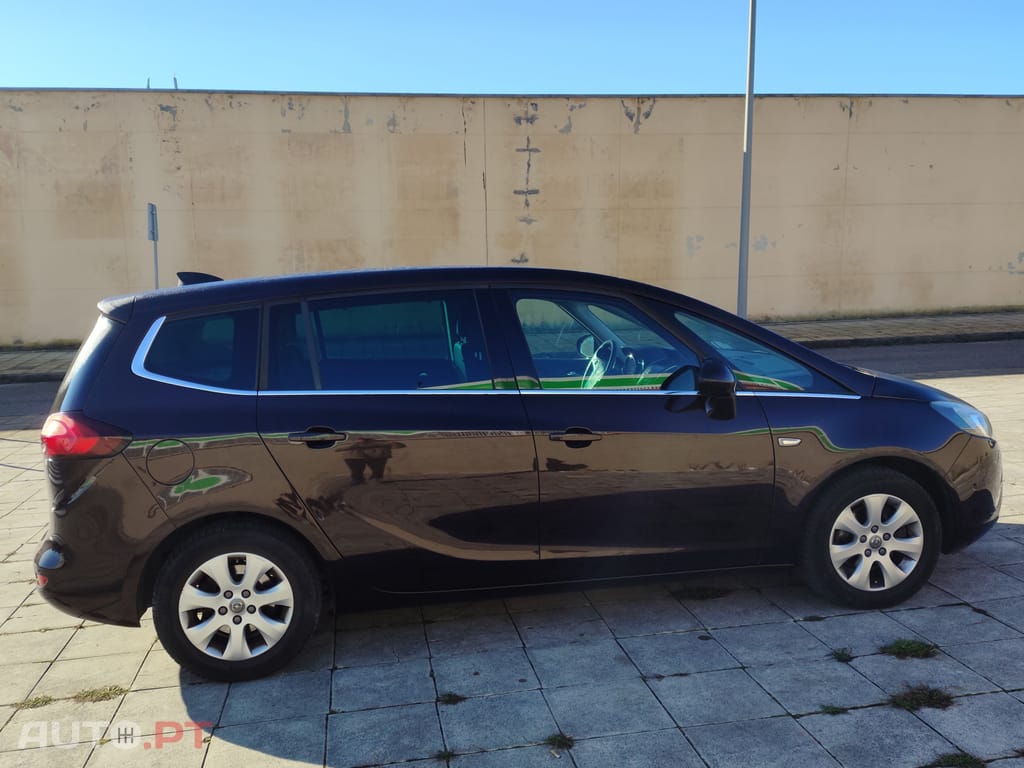 Opel Zafira COSMOS