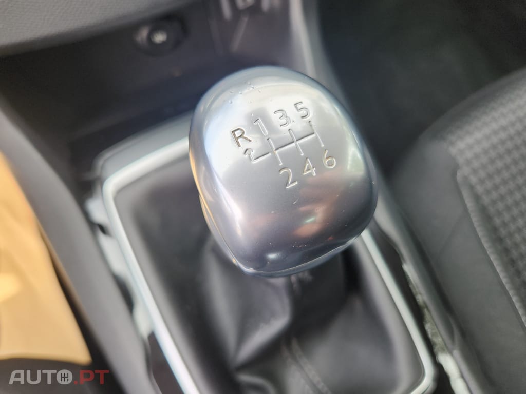 Peugeot 308 1.5 BlueHDi Business Line