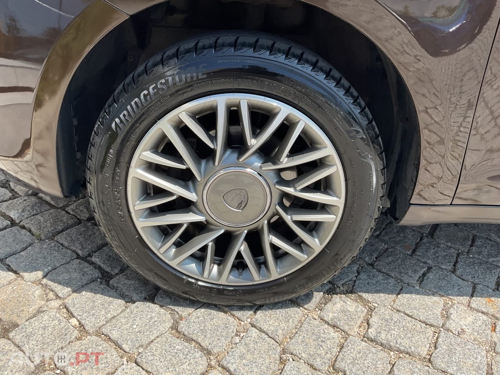 Lancia Ypsilon 1.3 M-jet S&S Urban