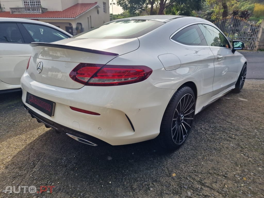 Mercedes-Benz C 250 d Coupe 9G-TRONIC AMG Line
