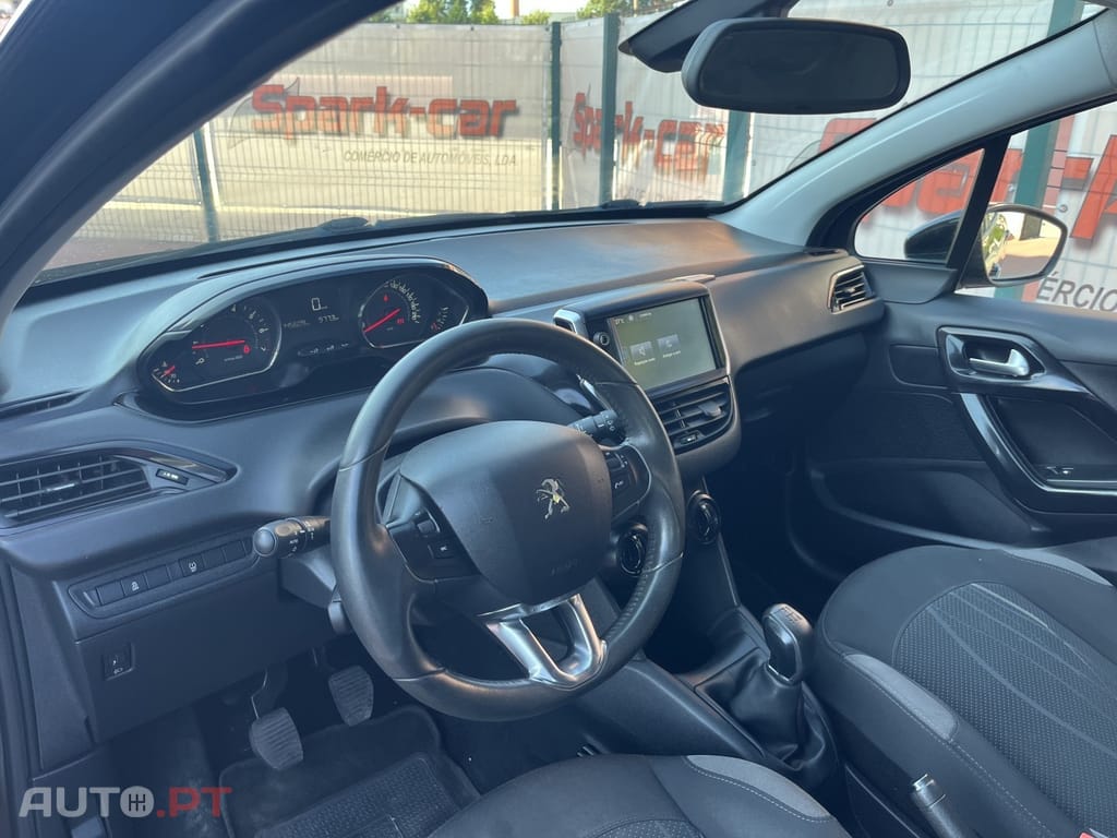 Peugeot 208 1.2 VTi Active