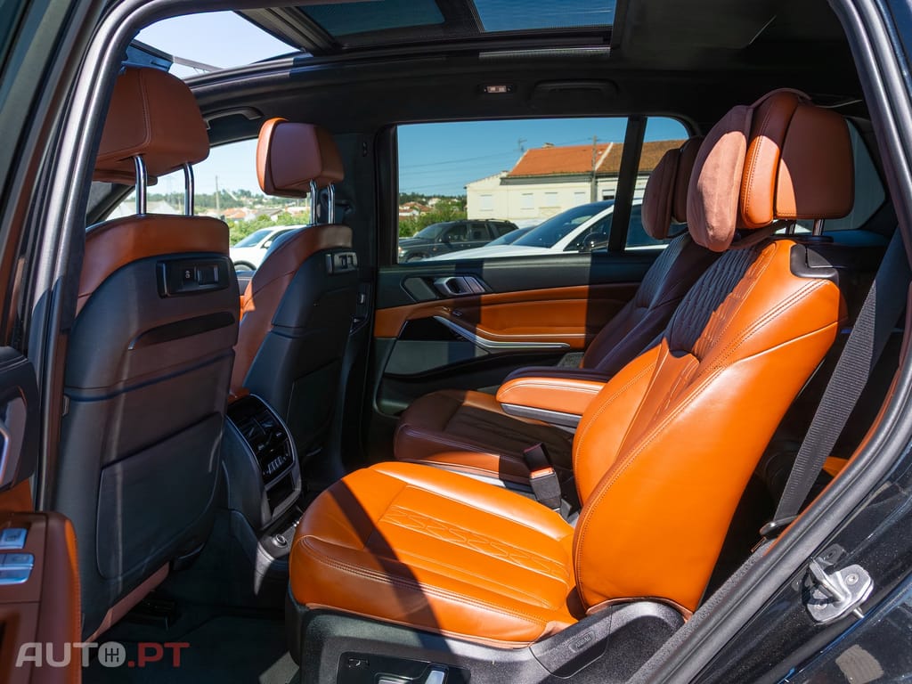 BMW X7 M50d