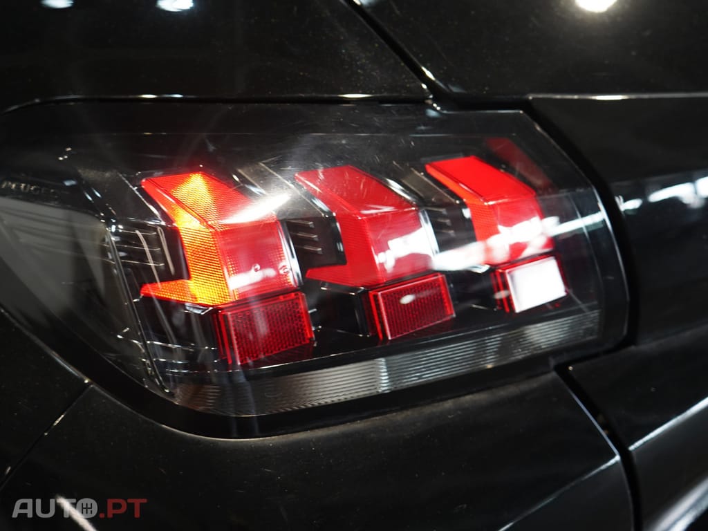 Peugeot E-208 50 kWh Active Pack