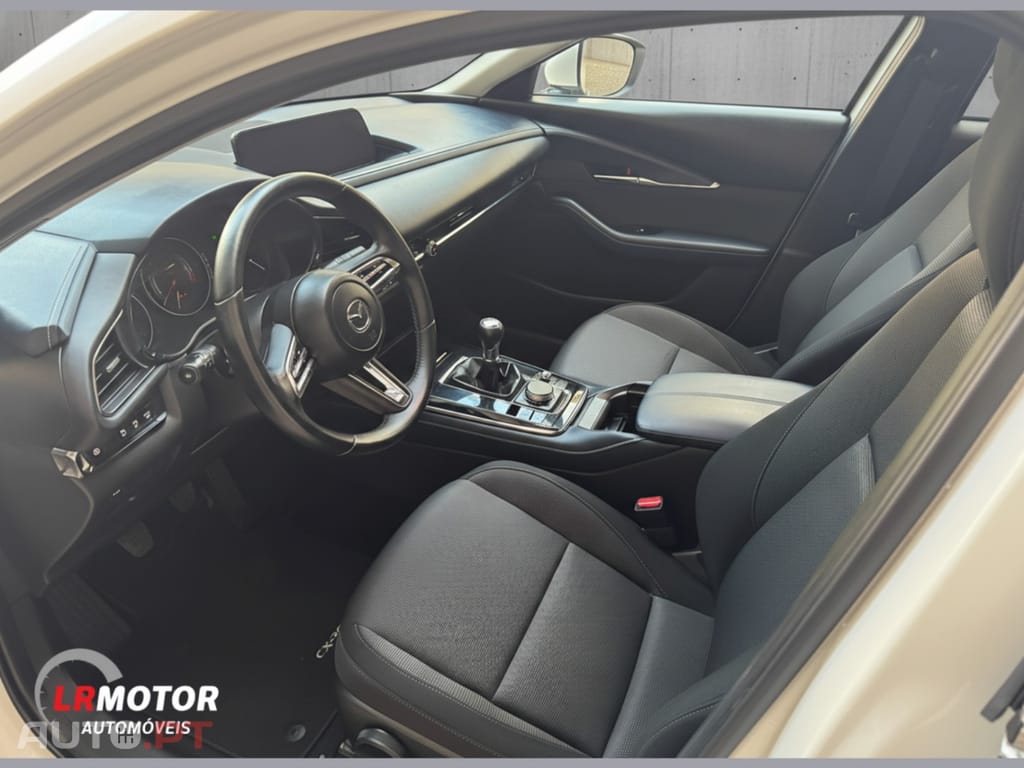 Mazda CX-30 1.8 Sky-D Evolve i-Active — fotografia 8