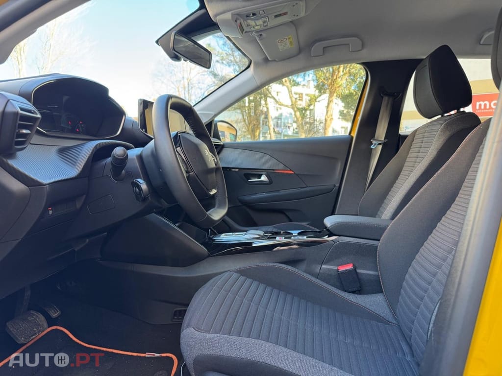 Peugeot E-208 50 kWh Active Pack