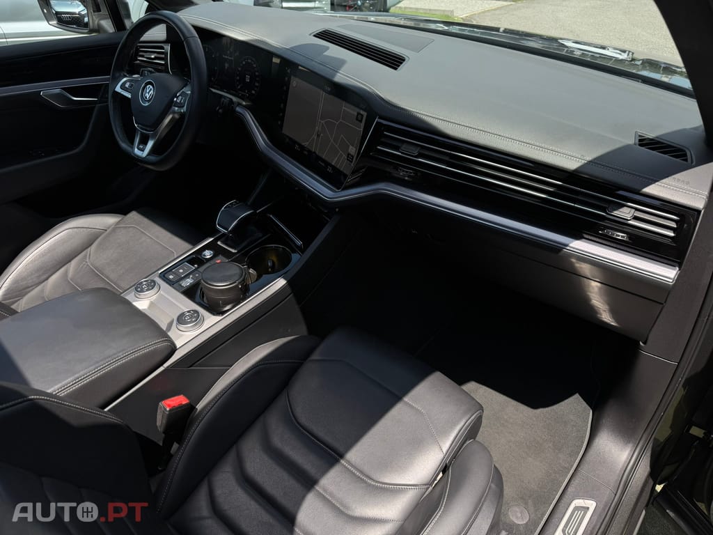 Volkswagen Touareg 3.0 TDI V6 R-Line