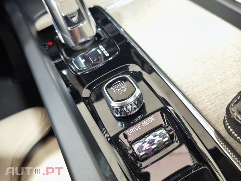 Volvo XC60 2.0 T8 PHEV Inscription Expression AWD