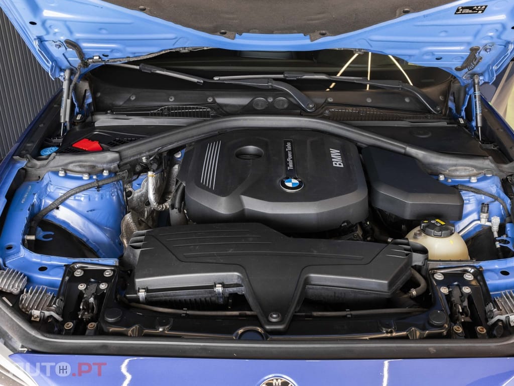 BMW 218 i Coupe Pack M