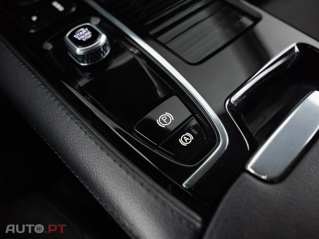 Volvo V60 2.0 T6 AWD TE Inscription Expression