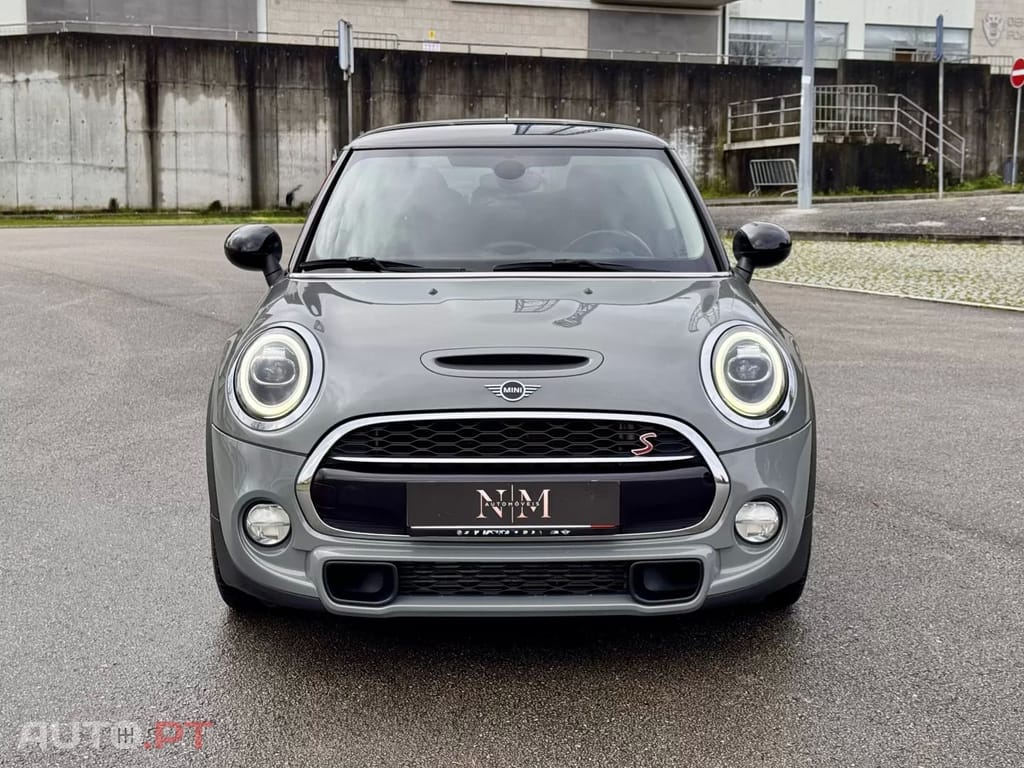 MINI Cooper Cooper SD Auto
