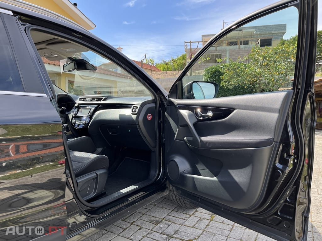 Nissan Qashqai 1.5 dCi N-Connecta 18 RS+PS