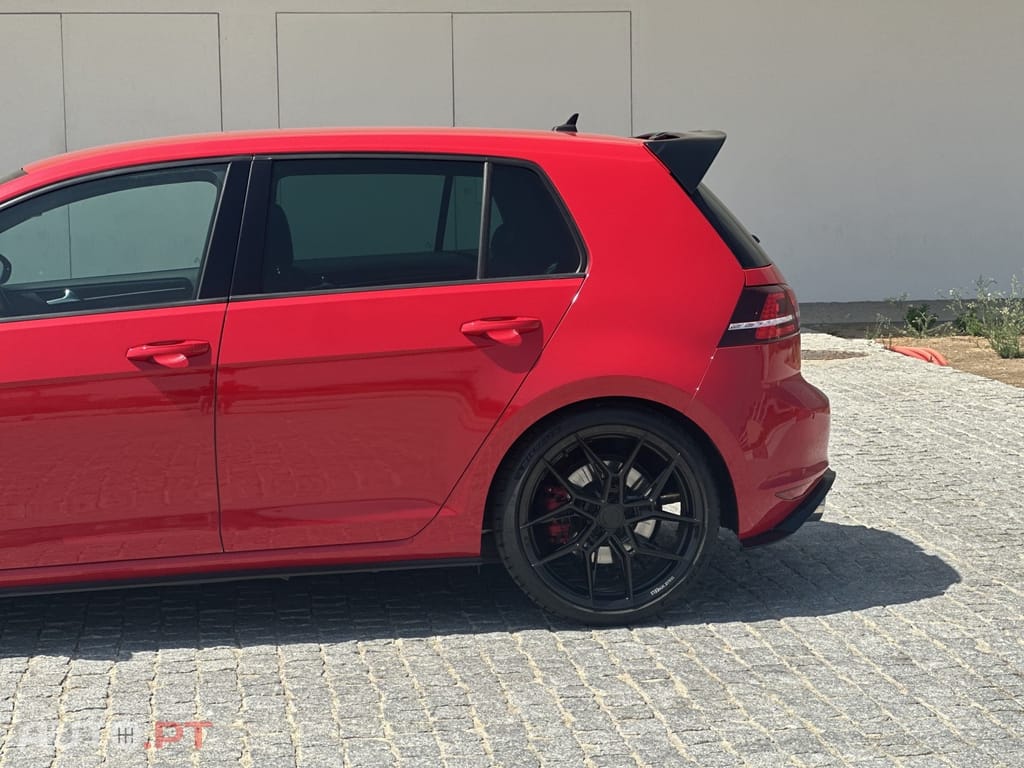 Volkswagen Golf 2.0 TSI GTI DSG