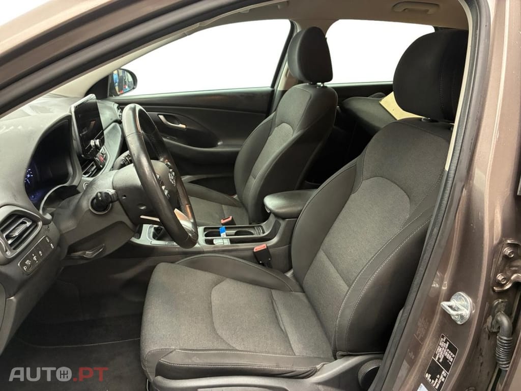 Hyundai i30 1.6 CRDi Creative