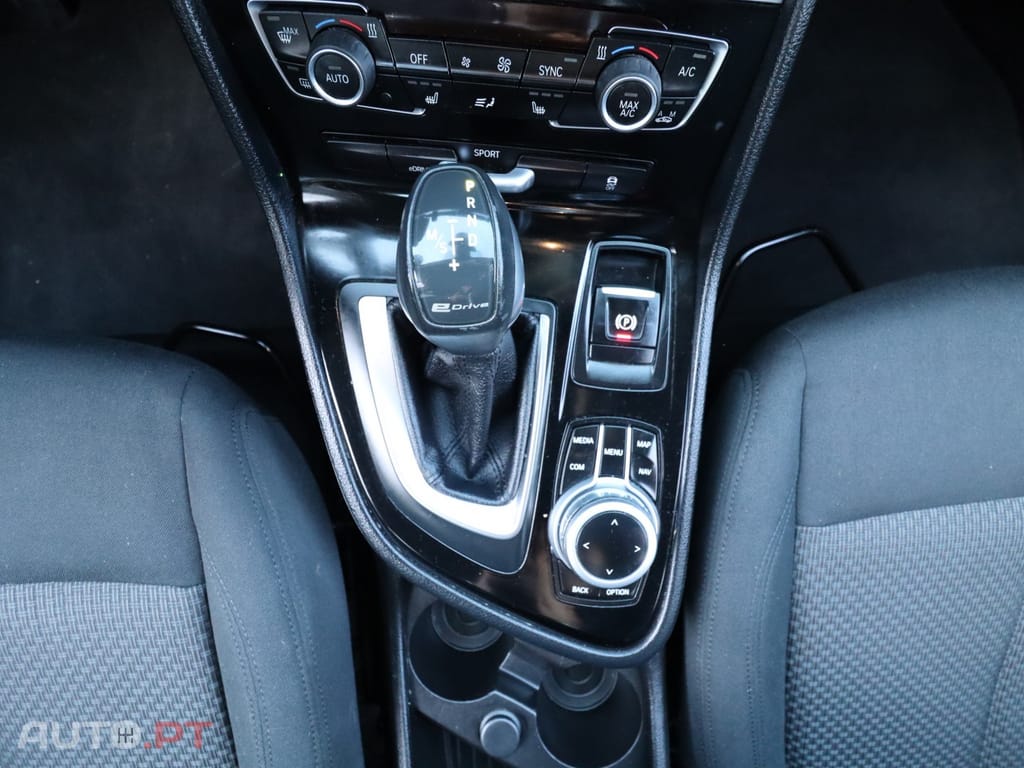 BMW 225 225xe Active Tourer advantage