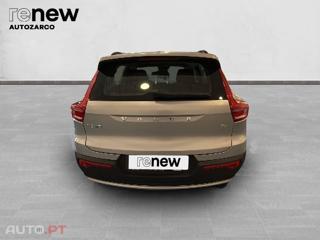 Volvo XC40 T2