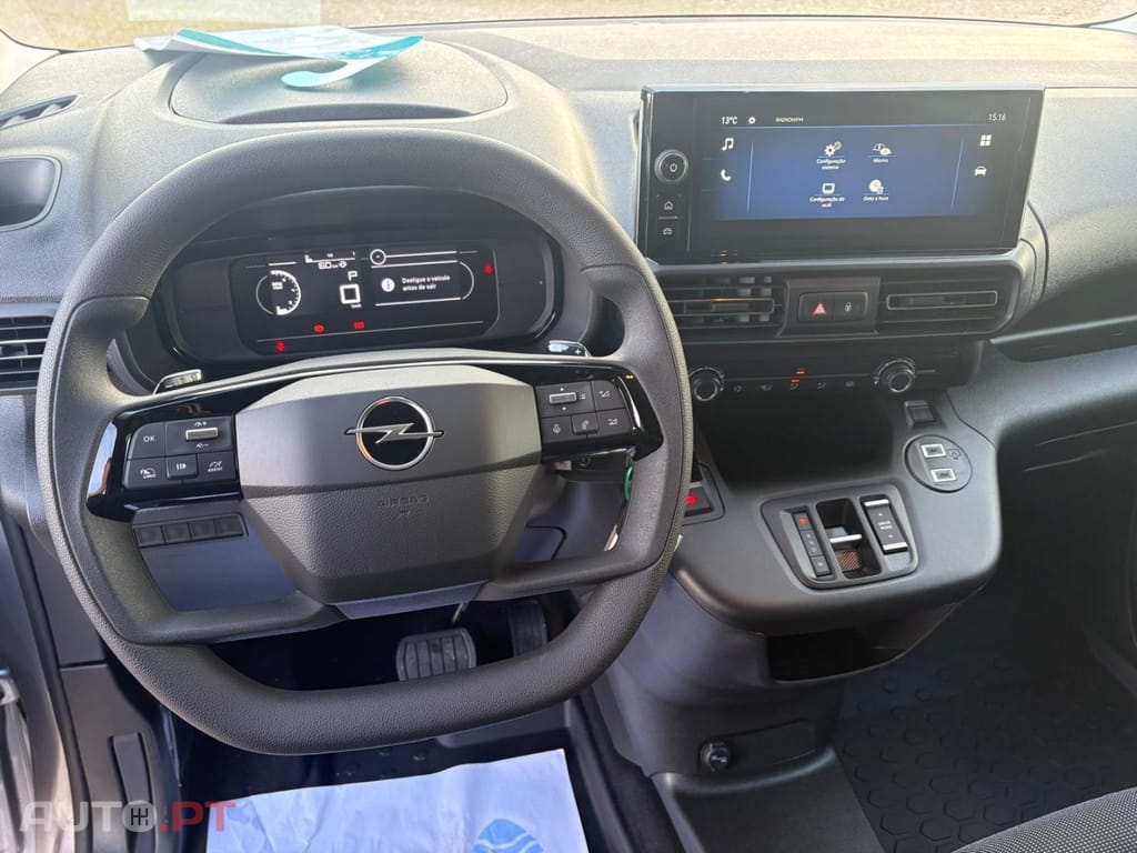 Opel Combo 1.5 Blue Hdi EAT6