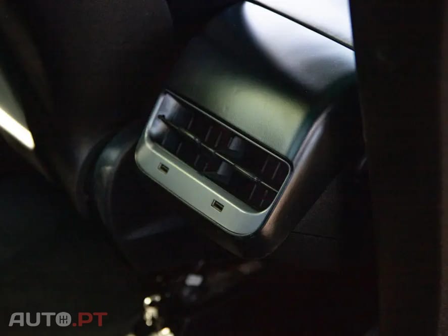 Tesla Model 3 Standard Range Plus RWD