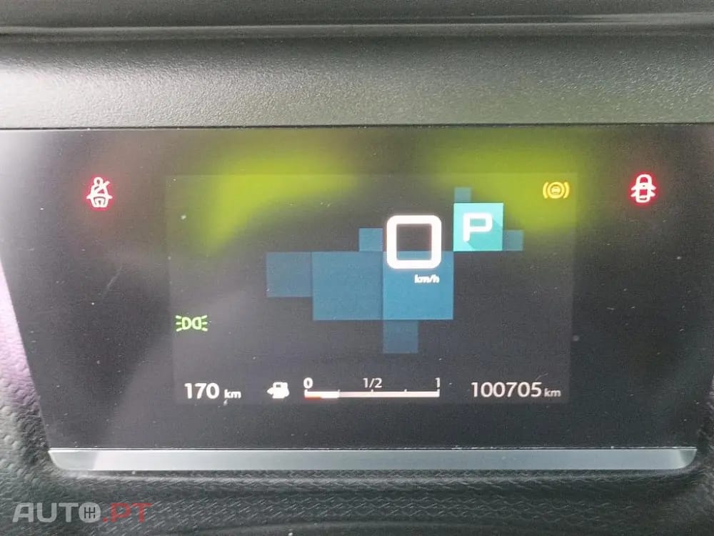 Citroen C4 PureTech 130 Stop&Start EAT8 SHINE
