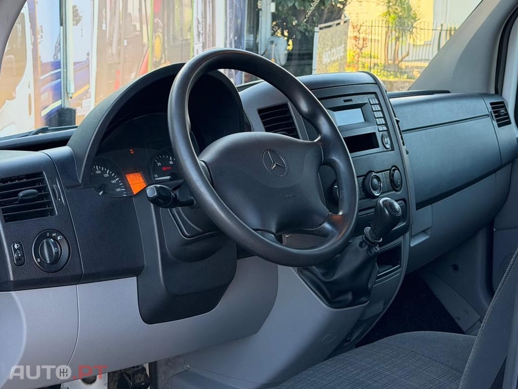 Mercedes-Benz Sprinter 316 CDI  L4 H2