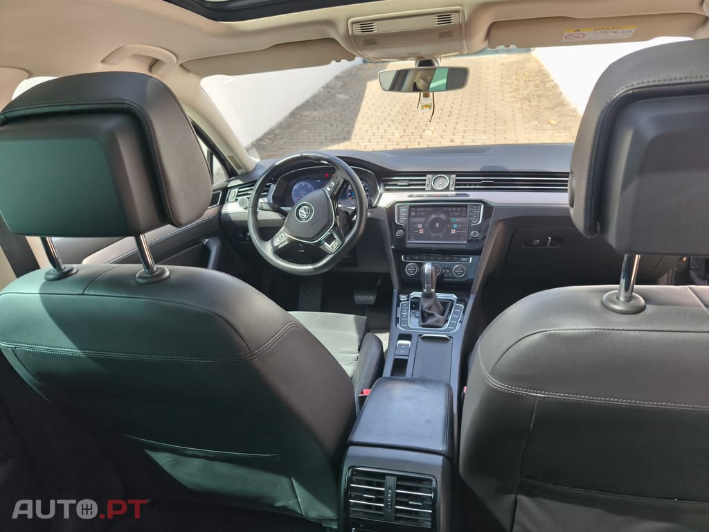 Volkswagen Passat Variant biTDI 240cv 4MOTION DSG Highline