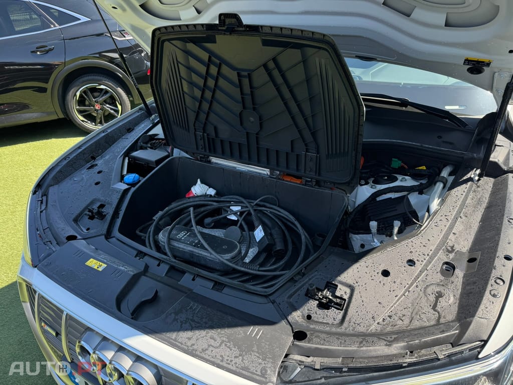 Audi E-Tron 55 quattro S line